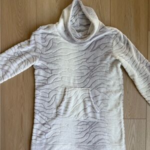 Anne Klein Cream and Gray Plush Cowl-Neck Pullover Robe